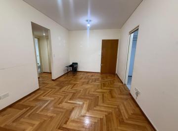Departamento · 39m² · 2 Ambientes · Departamento en Venta de 2 Ambientes con Espacio Guardacoche, Excelente Ubicacion