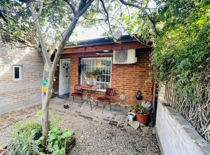 Casa · 93m² · 3 Ambientes · 2 Cocheras