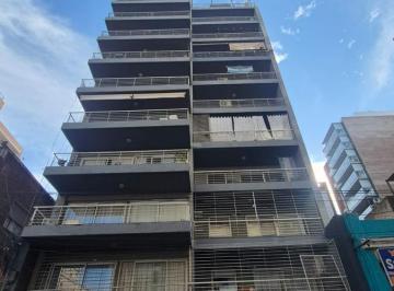 Garage · 10m² · Cochera y Baulera en Centro