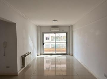 Departamento de 3 ambientes, La Matanza · 3 Ambientes con Balcón, Cochera y Amenities en Ramos Mejía