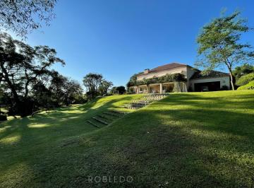 Casa · 840ha · 11 Ambientes · 4 Cocheras · Casa en Venta 5 Habitacones Sobre Una Hectarea de Terreno Castellanos Salta