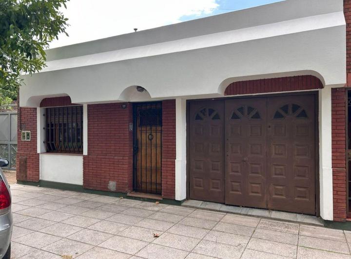 PH · 198m² · 4 Ambientes · 1 Cochera