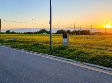 Terreno · 300m² · Terreno en Campos de Manantiales