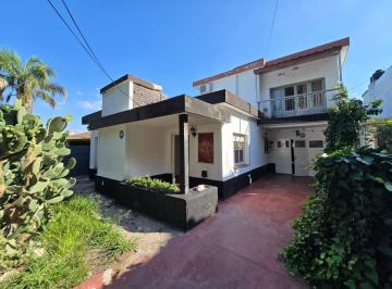 Casa · 149m² · 4 Ambientes · 1 Cochera · Villa Carlos Paz