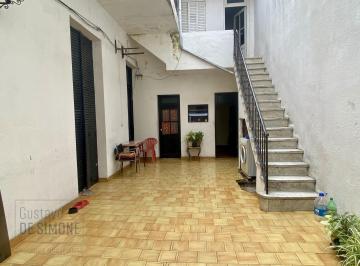 PH · 93m² · 4 Ambientes · Venta PH de 4 Ambientes en Parque Chacabuco a Reciclar