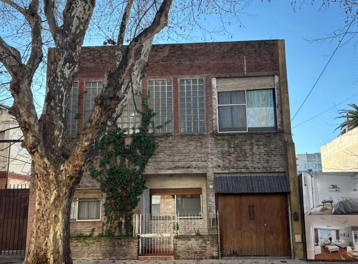 Terreno · 239m²