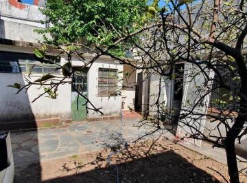Casa · 200m² · 4 Ambientes · 3 Cocheras · Venta Casa a Refaccionar - Florida Oeste