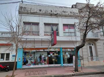 Local comercial · 250m² · 2 Ambientes · Importante Inmueble Comercial Céntrico