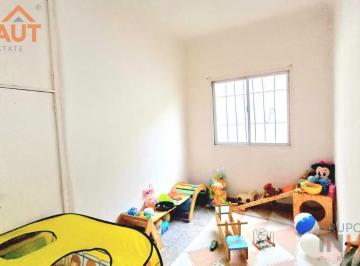 Casa · 90m² · 3 Dormitorios · 1 Cochera · Casa en Cinco Saltos