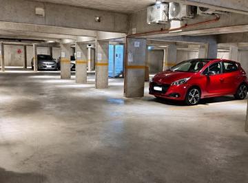 Garage · 12m² · Cochera en República de La Sexta