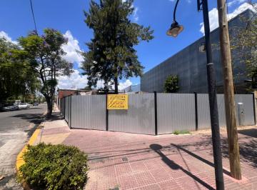 Casa · 70m² · 3 Ambientes · Terreno de 290 m a La Venta.