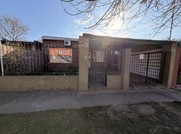 Casa · 120m² · 4 Ambientes · 1 Cochera · Casa en Venta San Lorenzo