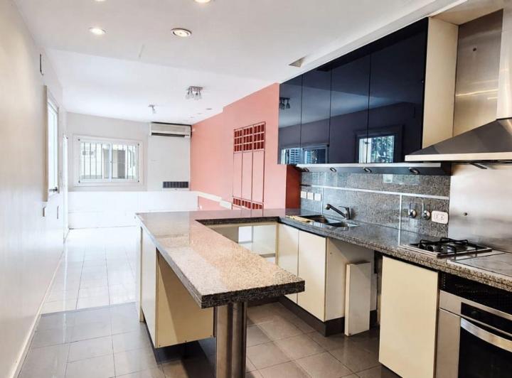 Casa · 280m² · 7 Ambientes