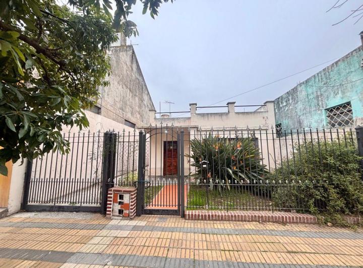 Casa · 70m² · 3 Ambientes · 1 Cochera