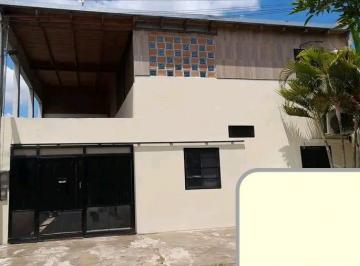Casa de 9 ambientes, Resistencia · Vendo Excelente Propiedad Ideal Para Rentar o Vivienda Familiar