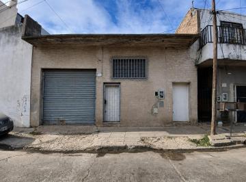 Bodega-Galpón · 260m² · 1 Ambiente · Galpón en Venta Sobre Lote de 8,66 X 43 m²