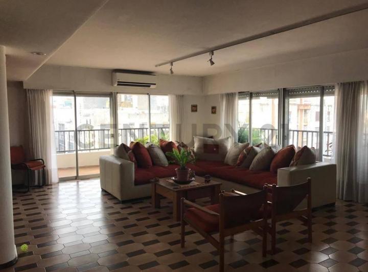 Departamento · 233m² · 6 Ambientes · 2 Cocheras