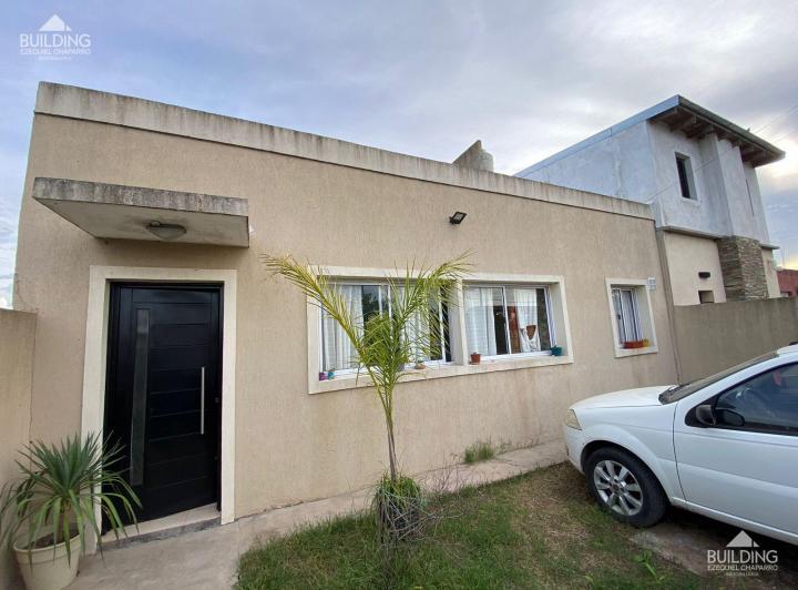 Casa · 90m² · 4 Ambientes · 1 Cochera