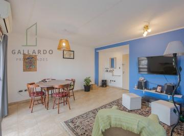 Departamento · 49m² · 3 Ambientes · 1 Cochera · Venta Depto 3 Amb C/ Cochera Ramos Mejía Patio y Balcón