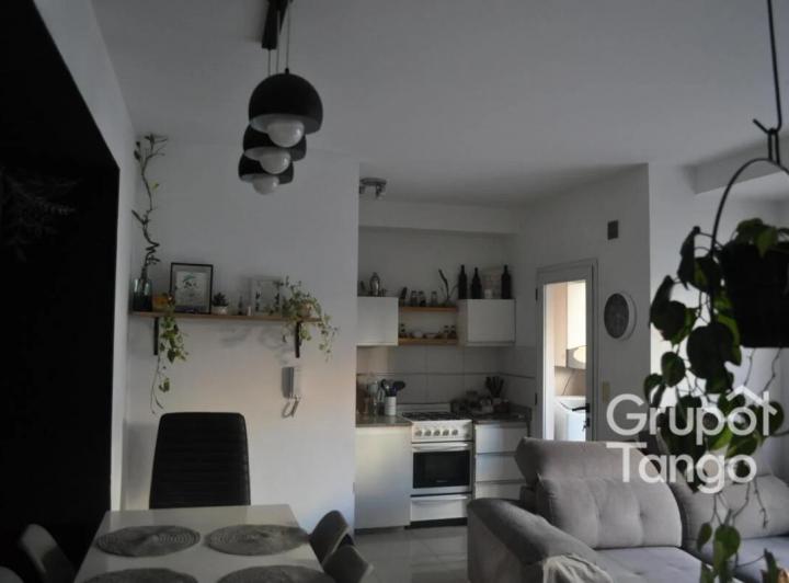 Departamento · 42m² · 2 Ambientes · 1 Cochera