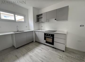 Casa · 80m² · 3 Ambientes · 1 Cochera · Casa Duplex Venta 3 Ambientes con Jardín Chic Village