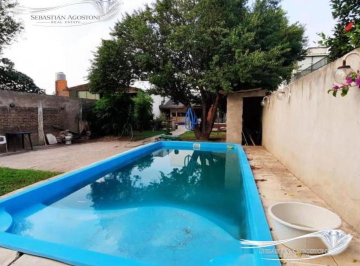 Casa · 100m² · 3 Ambientes · 2 Cocheras