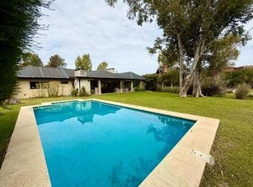 Casa · 200m² · 6 Ambientes · 4 Cocheras · Casa 6 Amb Al Lago. Fincas del Lago. Escobar