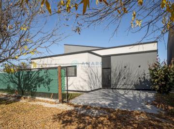 Casa · 100m² · 2 Ambientes · 2 Cocheras · Venta· Casa · a Estrenar · 2 Dorm. · Galería · Parrillero · Funes