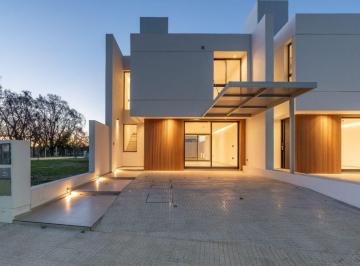 Casa de 1 ambiente, Córdoba · Dúplex Premium de 3 Dorm. en Venta en Campo Chico