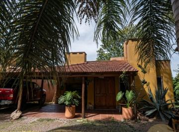 Casa · 178m² · 6 Ambientes · 2 Cocheras · Casa en Unquillo | 4 Dorm. | Pileta y Quincho | Apto Credito