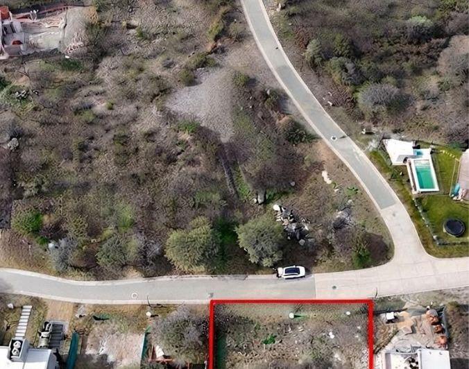 Terreno · 458m²