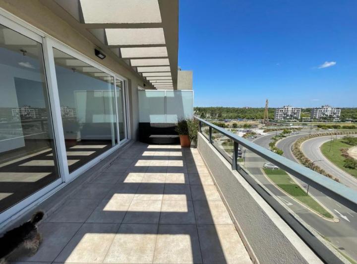 Departamento · 96m² · 4 Ambientes · 1 Cochera