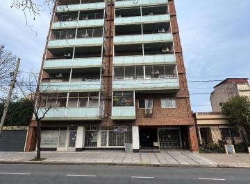 Departamento · 52m² · 3 Ambientes · Venta Departamento 3 Ambientes con Cochera Cubierta en Lugano!
