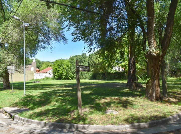 Terreno · 1380m²
