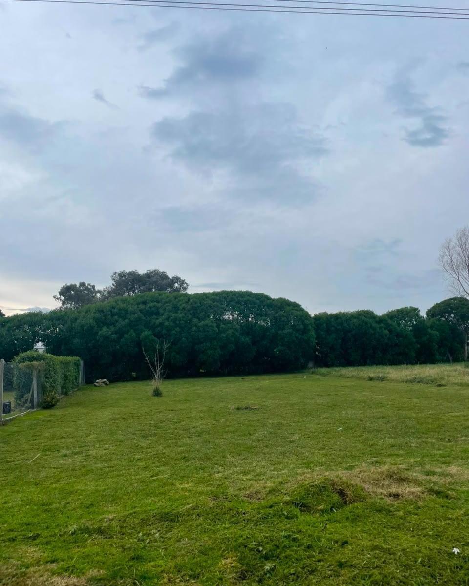Terreno de 15 de frente por 32 de fondo en Los Acantilados