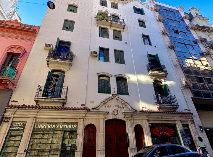 Alquiler 1 ½ Ambiente en Palacio Andaluz Casa Rivadavia – Rivadavia 1167