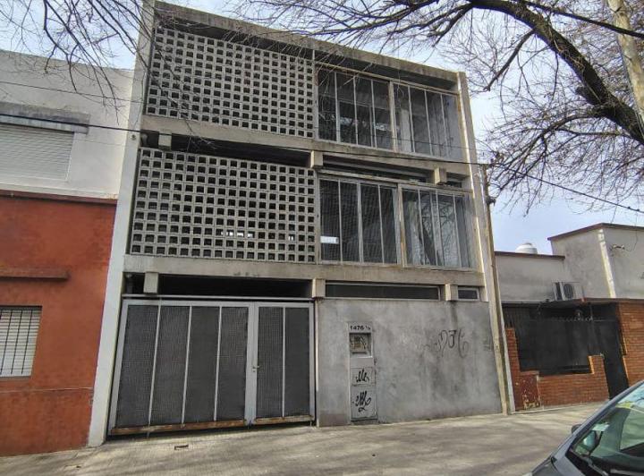 Casa · 90m² · 4 Ambientes · 2 Cocheras