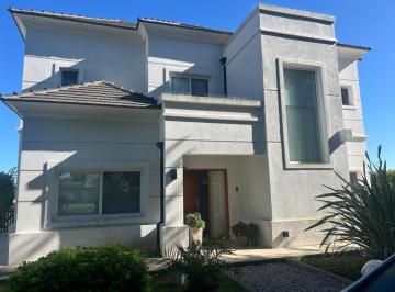 Casa de 5 ambientes, Brandsen · Venta | Permuta | Casa | Estilo Frances | Haras del Sur II