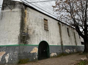 Bodega-Galpón · 1825m² · 1 Ambiente · Galpon en Alquiler Campana