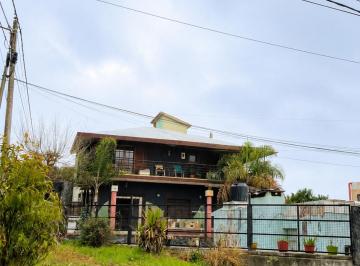 Casa de 7 ambientes, Villa Carlos Paz · Casa con Departamento en Venta Vila Carlos Paz