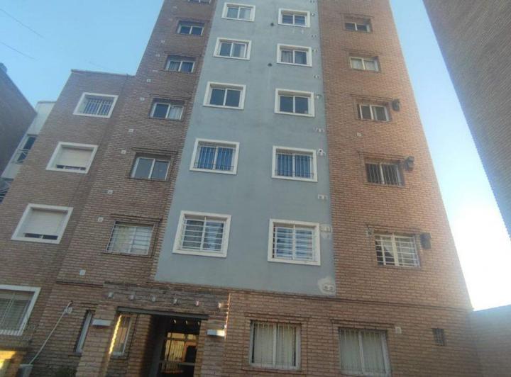 Departamento · 83m² · 4 Ambientes · 1 Cochera