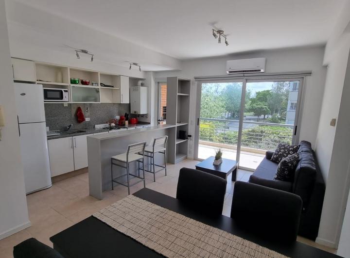 Departamento · 38m² · 3 Ambientes · 1 Cochera