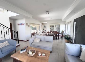 Casa · 149m² · 4 Ambientes · 2 Cocheras · Casa en Venta en San Francisco, Villanueva, Tigre