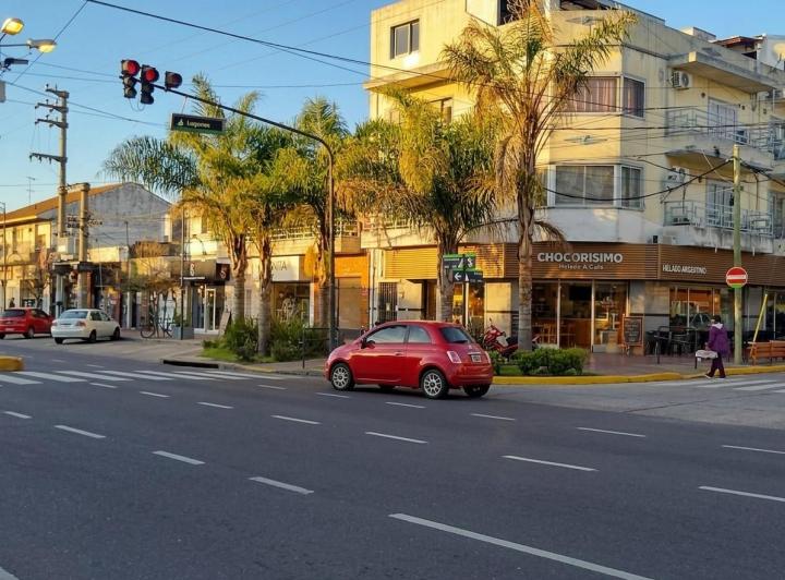 Local comercial · 20m² · 1 Ambiente · 2 Cocheras