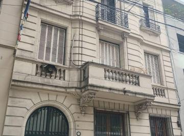Departamento de 7 ambientes, Recoleta · Ed. Estilo France - Piso - 7 Ambientes - Dep. de Servicio - Balcón - Doble Circulación - Muy Luminoso