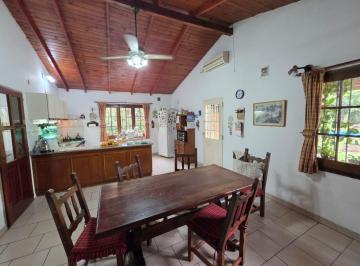 Casa · 140m² · 3 Ambientes · 2 Cocheras · Casa en Venta 3 Ambientes con Parque Arbolado y Pileta | Apta Crédito en Luján