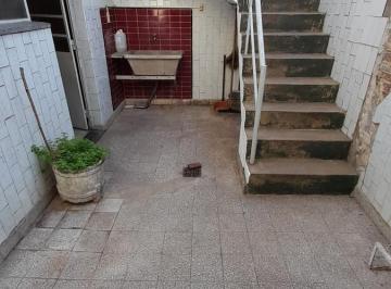 Departamento · 70m² · 4 Ambientes · Mitre 3937 en Alquiler – Casa de Pasillo de 2 Dorm. con Patio y Terraza