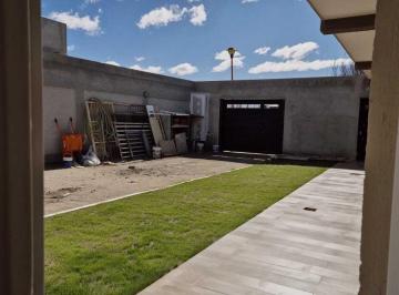 Departamento · 2 Ambientes · Alquilero - Dpto 1 Dormitorio - Fernandez Oro