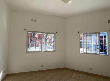 PH de 1 ambiente, Vicente López · Venta - PH Monoambiente con Pequeño Patio! con Renta!