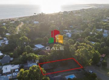 Foto1 · Terreno en Venta - 811 m² en Pinares